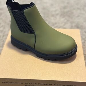 NEW Native Shoes Kensington Treklite Boots Rookie Green Black Big Kid